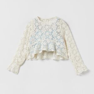 New with tags contrasting floral overlay top size 6